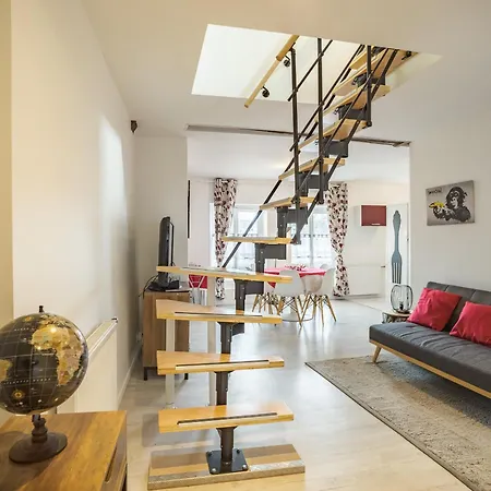 Duplex Saussier- Centre Historique - Ideal Groupe Apartment *